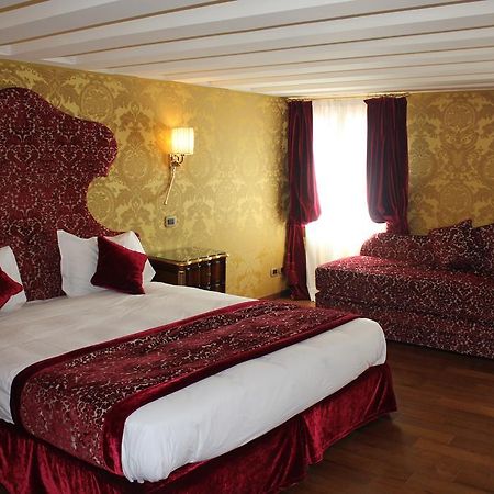 Hotel Casanova Venezia Esterno foto