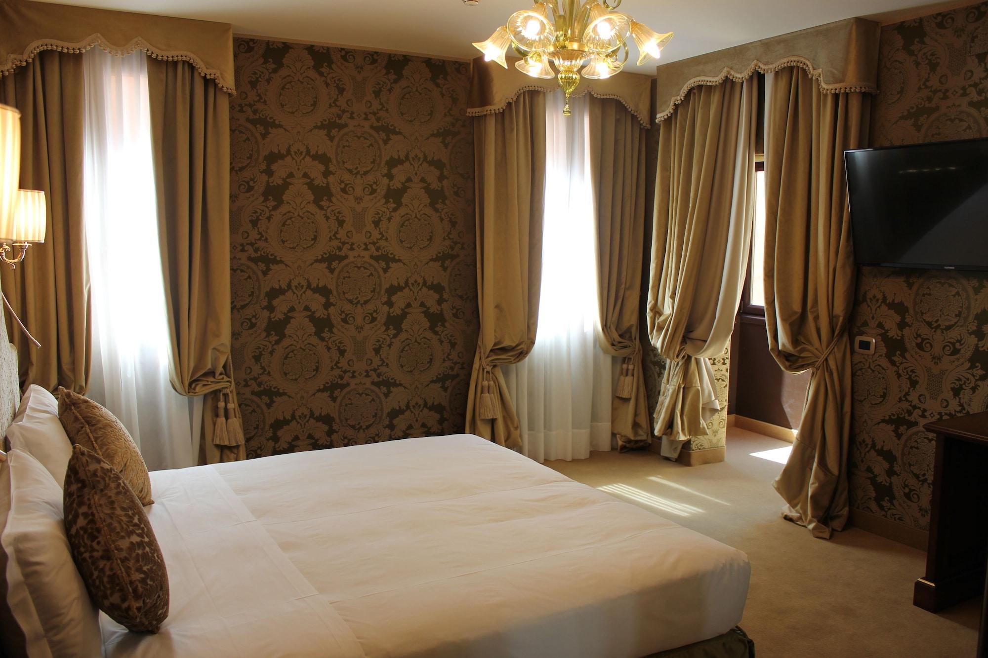 Hotel Casanova Venezia Esterno foto