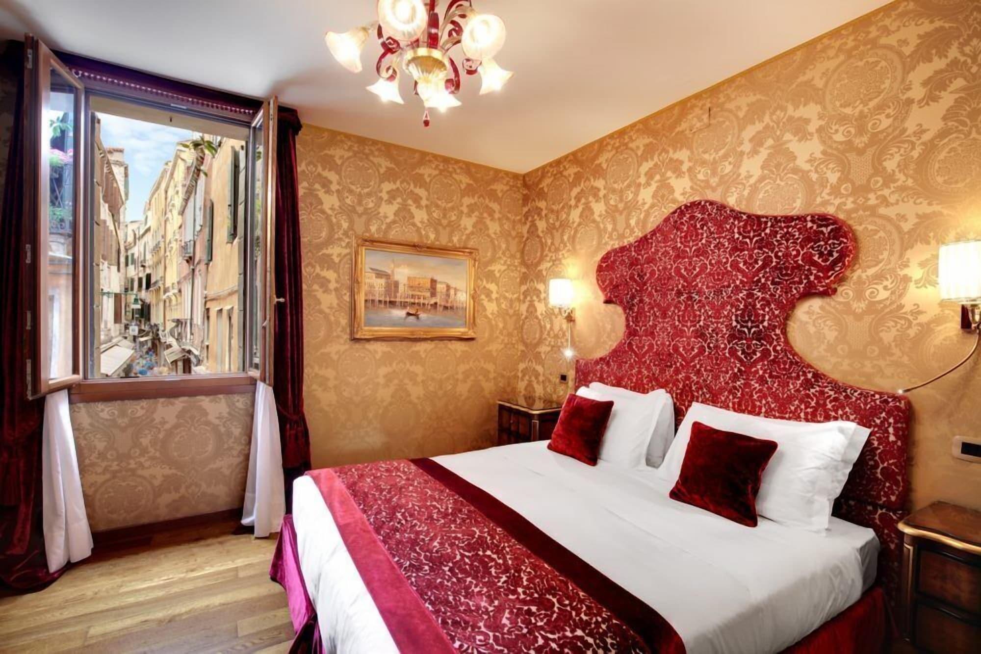 Hotel Casanova Venezia Esterno foto