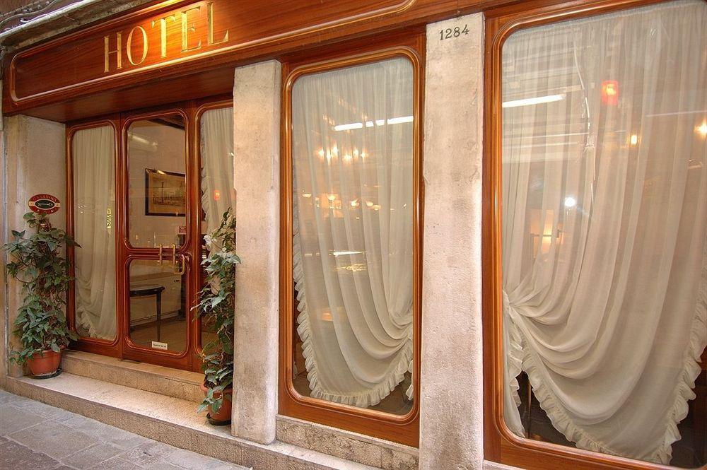 Hotel Casanova Venezia Esterno foto