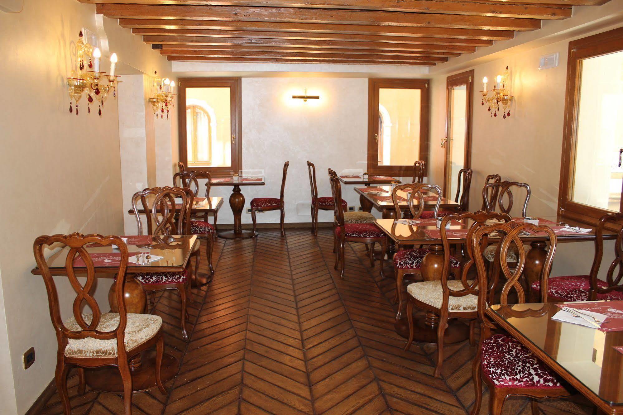Hotel Casanova Venezia Esterno foto
